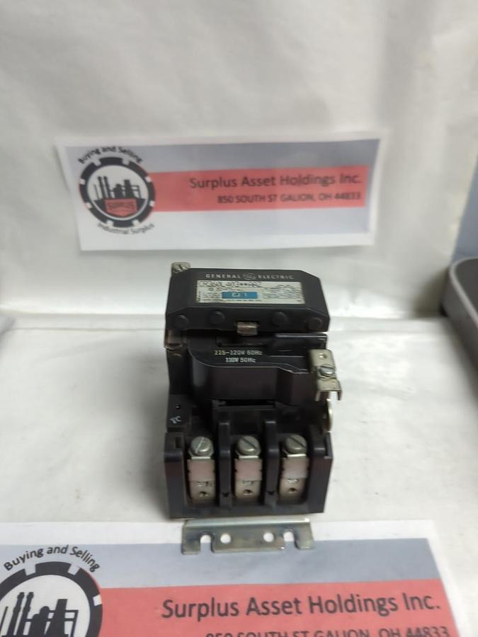 Used GE,CR360L403**AAZ,LIGHTING CONTACTOR 3-POLE 60 AMP PRE-OWNED