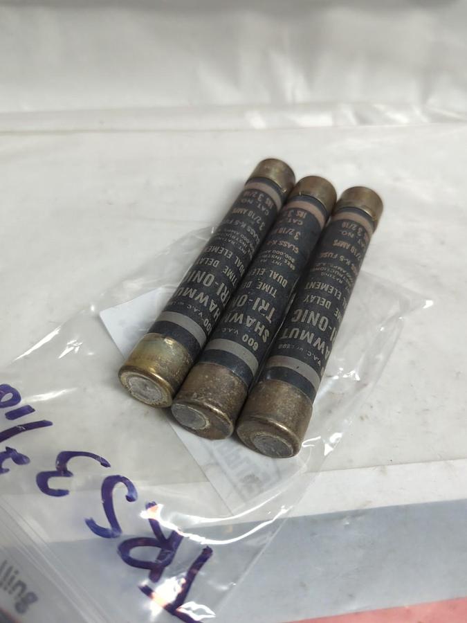 Used SHAWMUT,TRS 3-2/10,TIME-DELAY 3-1/2 AMP FUSE LOT OF 3 PRE-OWNED