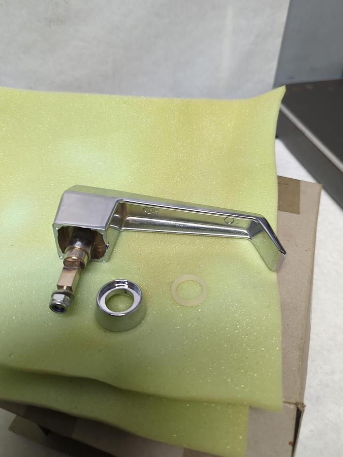 UNBRANDED,AG7879815550,DOOR HANDLE WITHOUT LOCK NOS