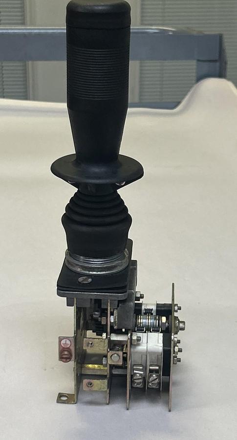 Used W. GESSMANN,S2,JOYSTICK CONTROLLER 0001210