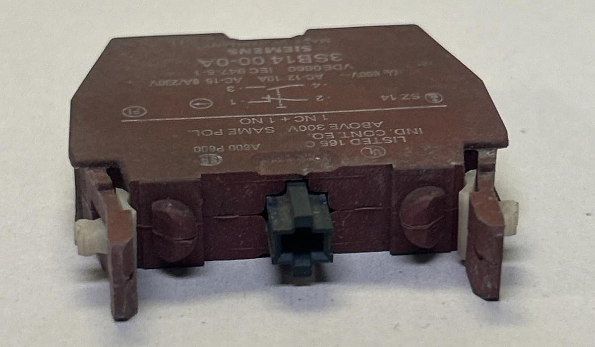 Used SIEMENS,3SB1400-0A,AUXILIARY CONTACT BLOCK LOT OF 4