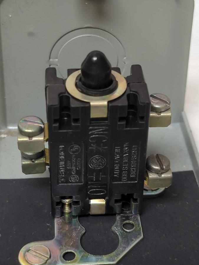 GENERAL ELECTRIC,CR2940AA402N,PUSHBUTTON CONTROL STATION NOS