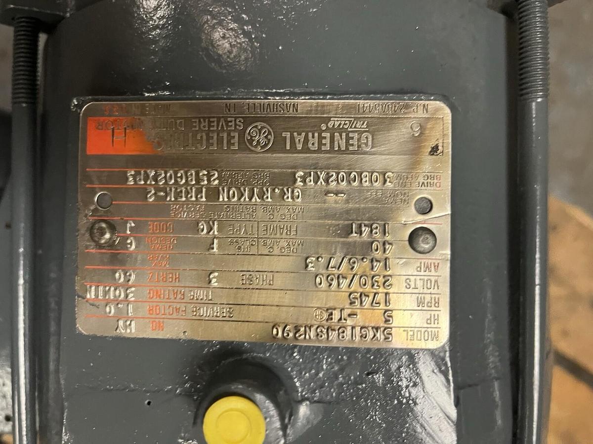 Used PATERSON,NB669ZB1UA87A01,GEARMOTOR 9.49 RATIO OUTPUT 183.8 RPM 5HP  SHAFT 2.5"