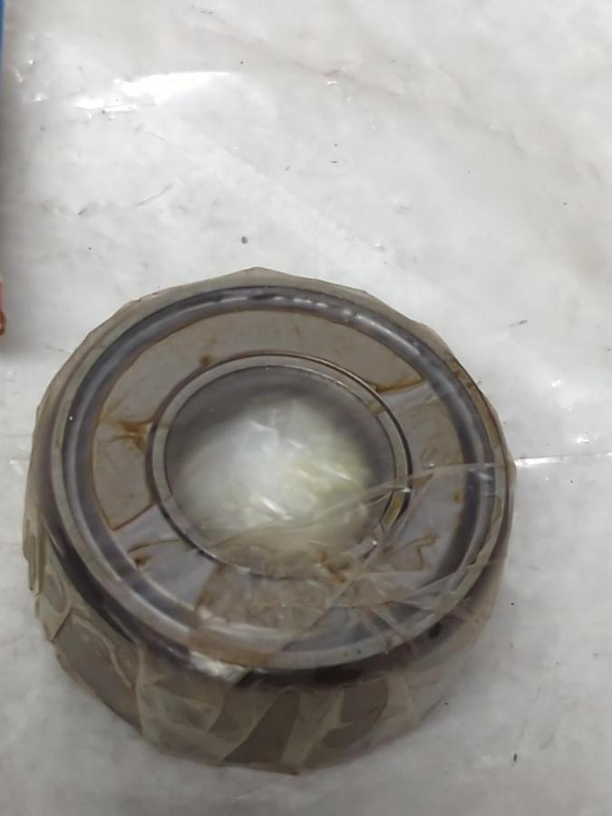 SKF,5204-A2Z,DEEP GROOVE BALL BEARING NOS