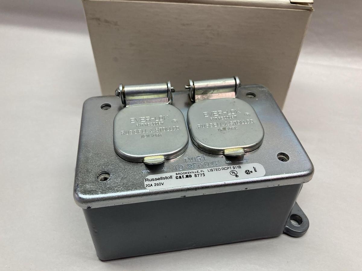 Thomas & Betts ABB,8773,Receptacle