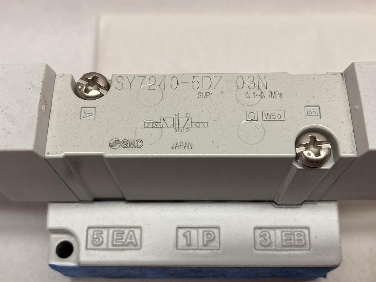 SMC,SY7240-5DZ-03N,Double Solenoid Valve
