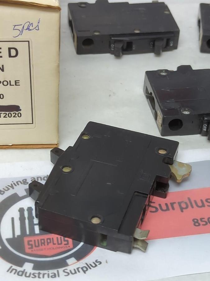 Used SQUARE D,QO7T2020,TANDEM CIRCUIT BREAKER 1-POLE 20/20 AMP LOT OF 5 PRE-OWNED