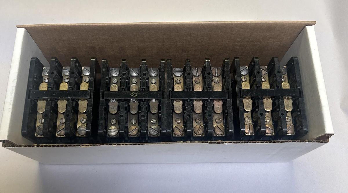 Used GENERAL ELECTRIC,CR153B002ABA,RELAY LOT OF 4