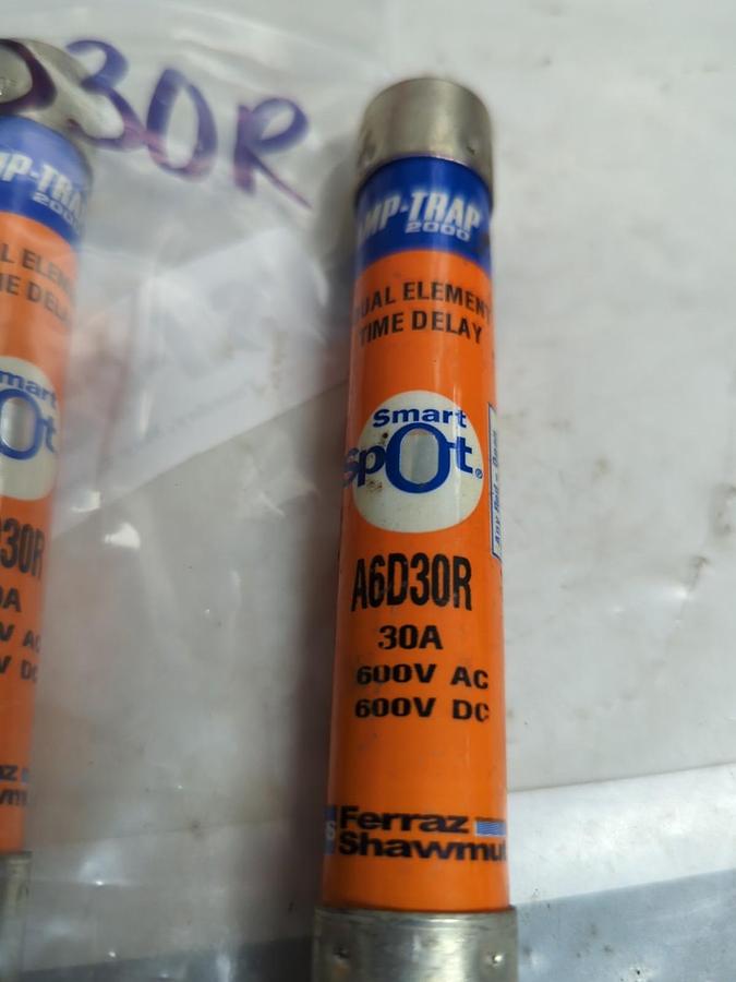 Used FERRAZ SHAWMUT,A6D30R,SMART-SPOT FUSE 30 AMP LOT OF 3 PRE-OWNED