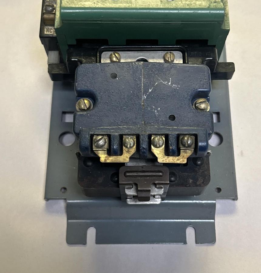 Used UNBRANDED,75565,MAGNETIC CONTROLLER SIZE 3