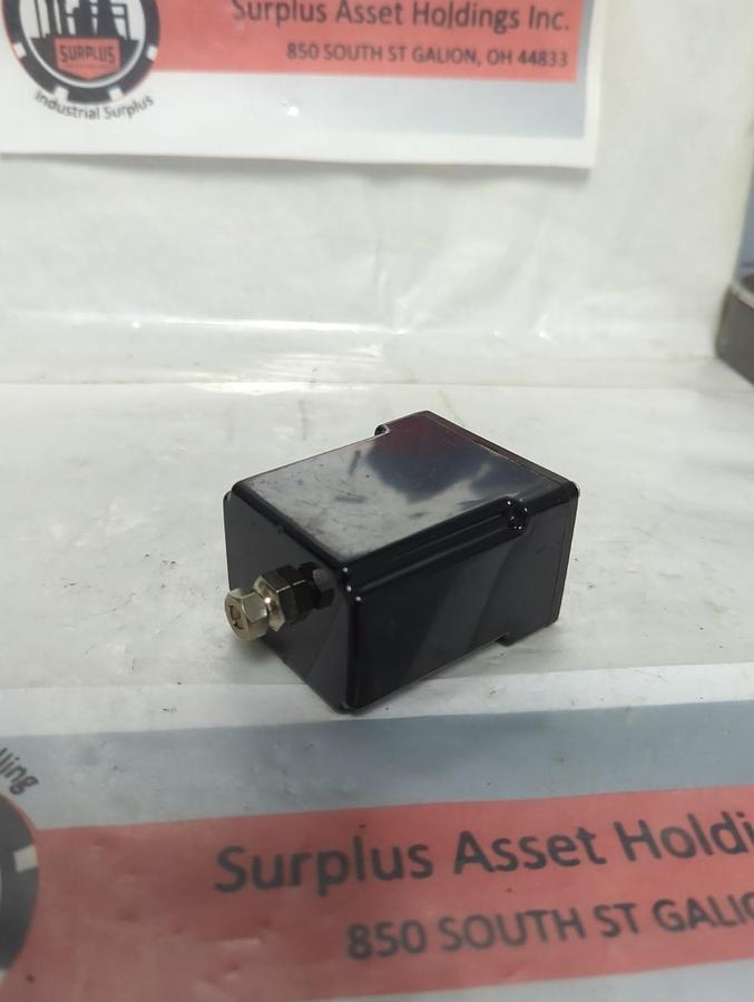 Used SSAC,FS590,SOLID STATE FLASHER 120V 10A PRE-OWNED