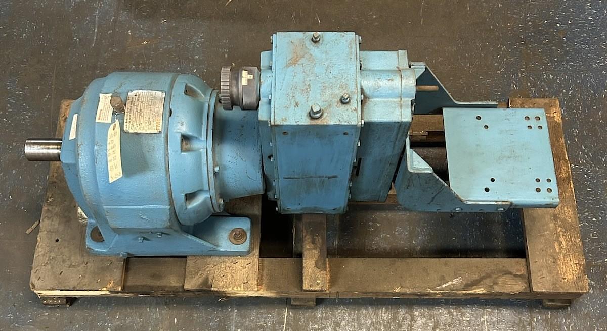 Used LINK BELT,STD,SIZE GU103 VARIABLE SPEED DRIVE W/ 2945S152-F GEAR SPEED REDUCER