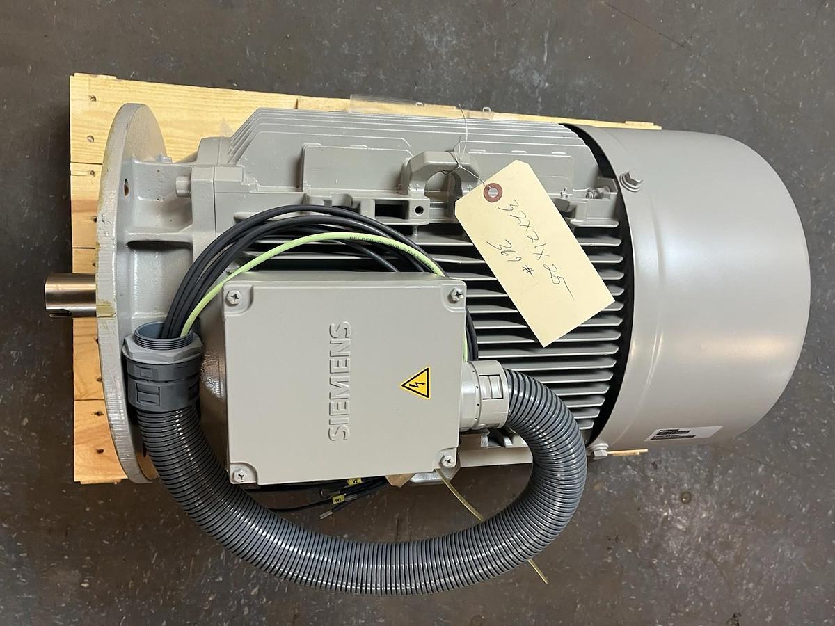 SIEMENS,1LA91892XA91-ZT23,MOTOR 30kW 690V 3570RPM 180L