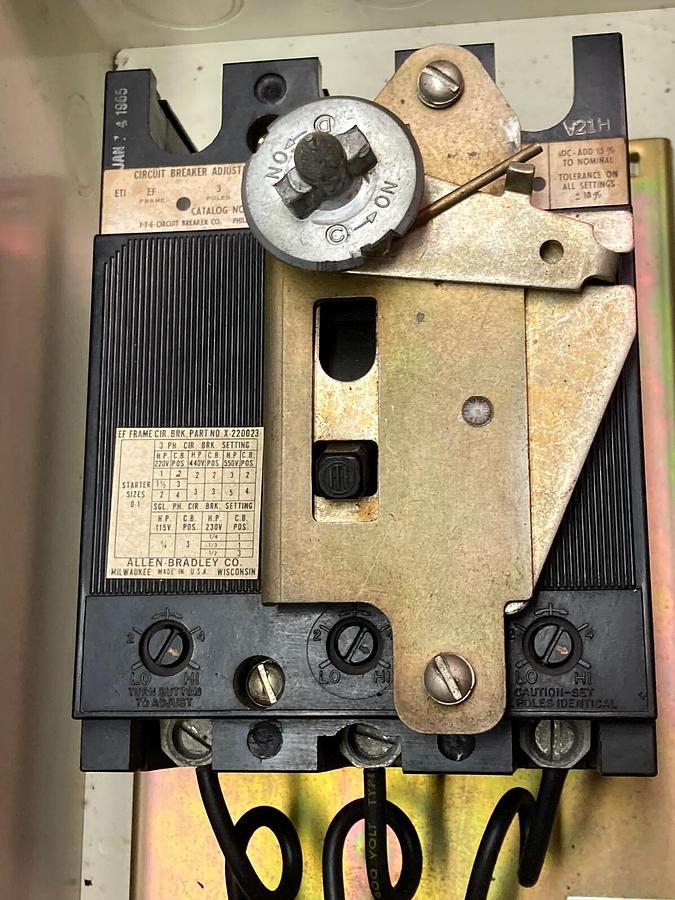 Used Allen-Bradley,713AABD-64,Combination Starter Ser K Size 0