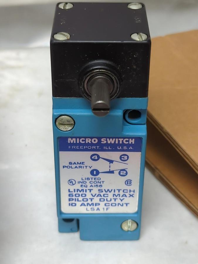 HONEYWELL,LSP1F,HEAVY DUTY LIMIT SWITCH 600V 10 AMP NOS