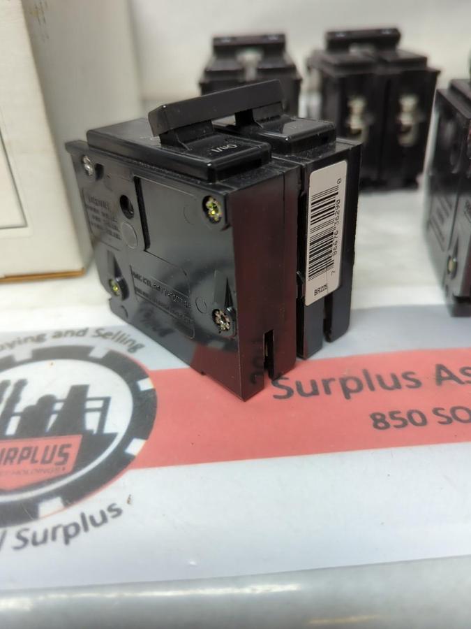 Used CUTLER-HAMMER,BR225,CIRCUIT BREAKER 25 AMP 2-POLE LOT OF 5 PRE-OWNED