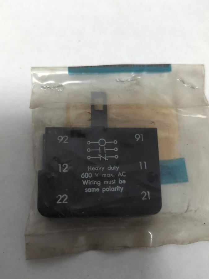 RELIANCE ELECTRIC,78098-50A,AUXILIARY CONTACT 600V NOS