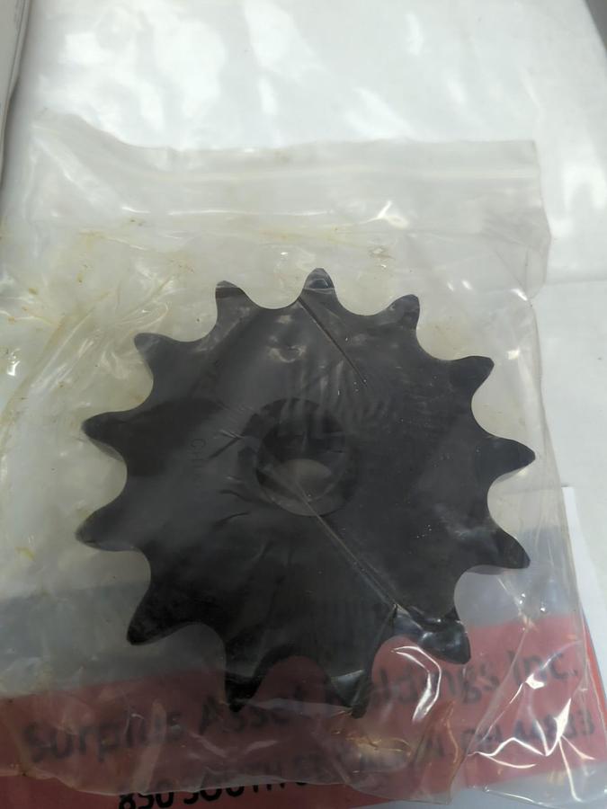 US TSUBAKI,80B13 SBI,SPROCKET 13 TEETH 1 INCH PITCH NOS