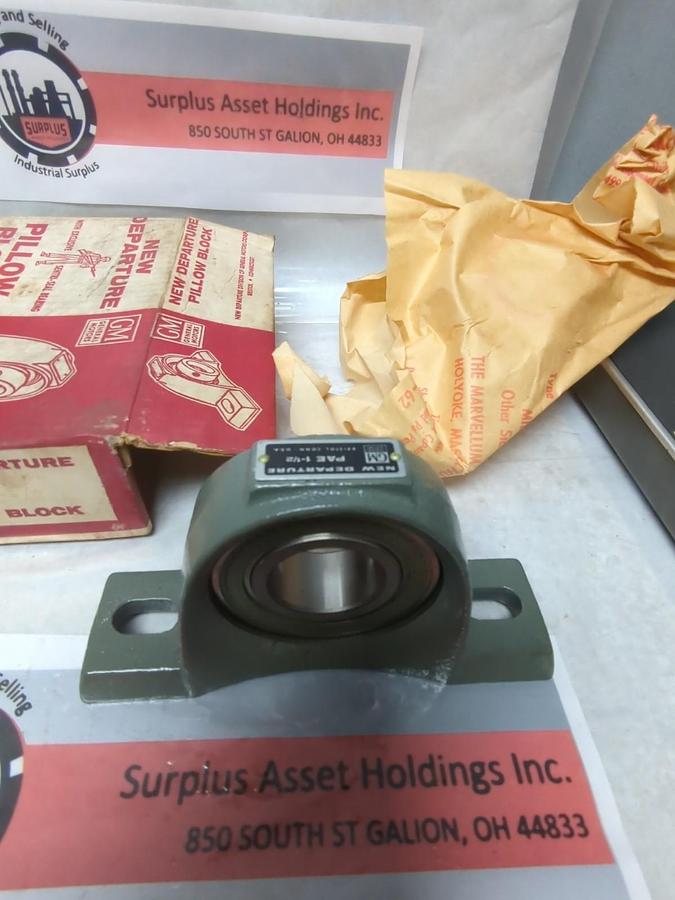 GM/NEW DEPARTURE,PAE 1-1/2,PILLOW BLOCK BEARING 1-1/2 IN BORE NOS