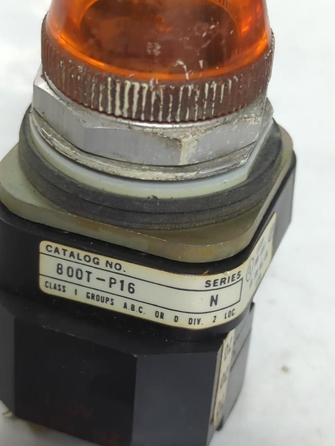 Used ALLEN BRADLEY,800T-PT16,SERIES N AMBER PUSHBUTTON PRE-OWNED