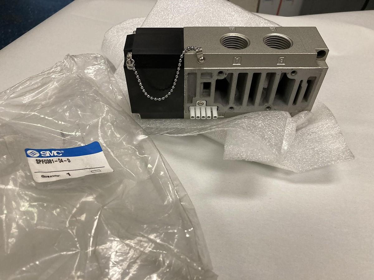 SMC,SPF0381-04-D,Plug-In 1/2 INCH Subplate