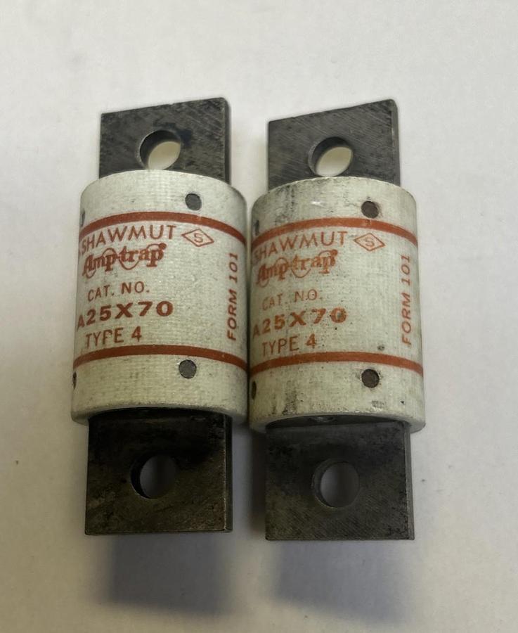 Used GOULD SHAWMUT,A25X70,AMP-TRAP FUSE 70A 250V LOT OF 2