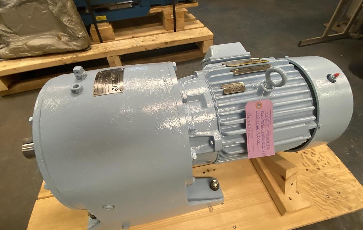 Used UCC Rexnord,G215M32D,GEARMOTOR 11.3 RATIO 155RPM 10HP BALDOR SEVERE DUTY XT