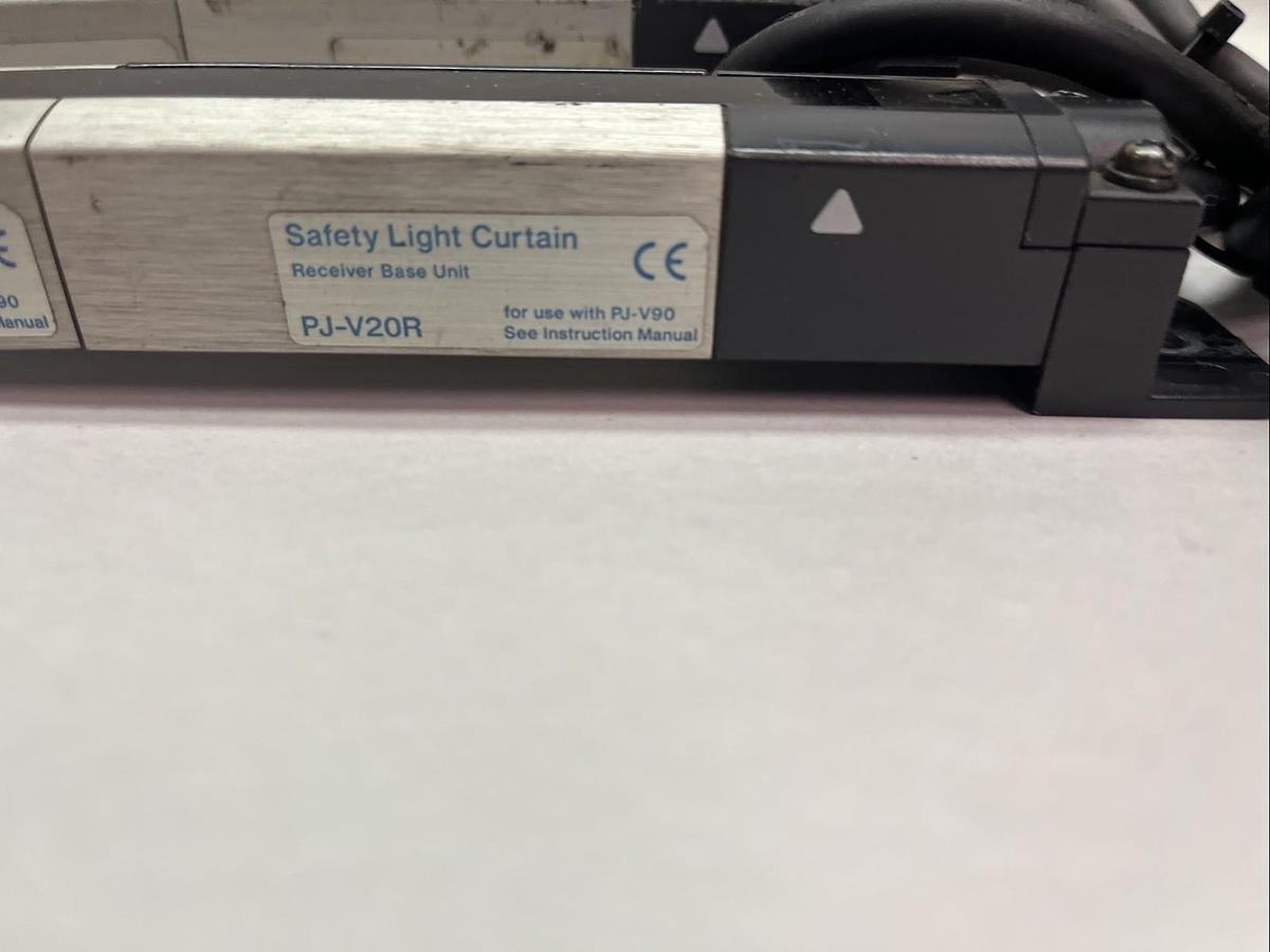 Used KEYENCE,PJ-V20,LIGHT CURTAIN 20"
