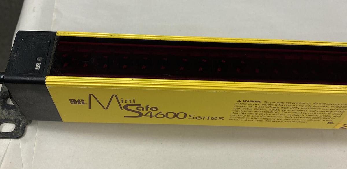 Used STI,MS46-20-785-Q1-X-SC1,Light Curtain Transmitter