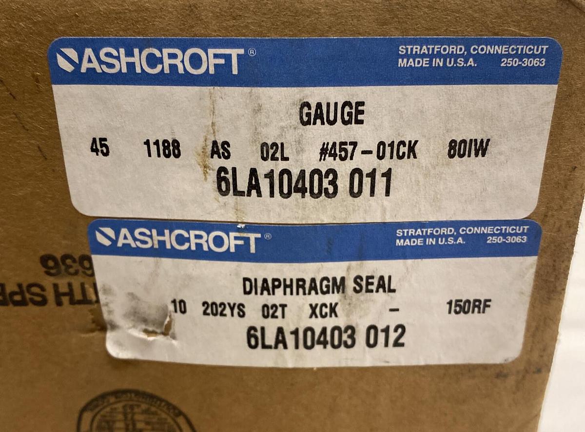 Ashcroft,6LA10403 011,Gauge W/ 6LA104030 012 Diaphragm Seal NOS