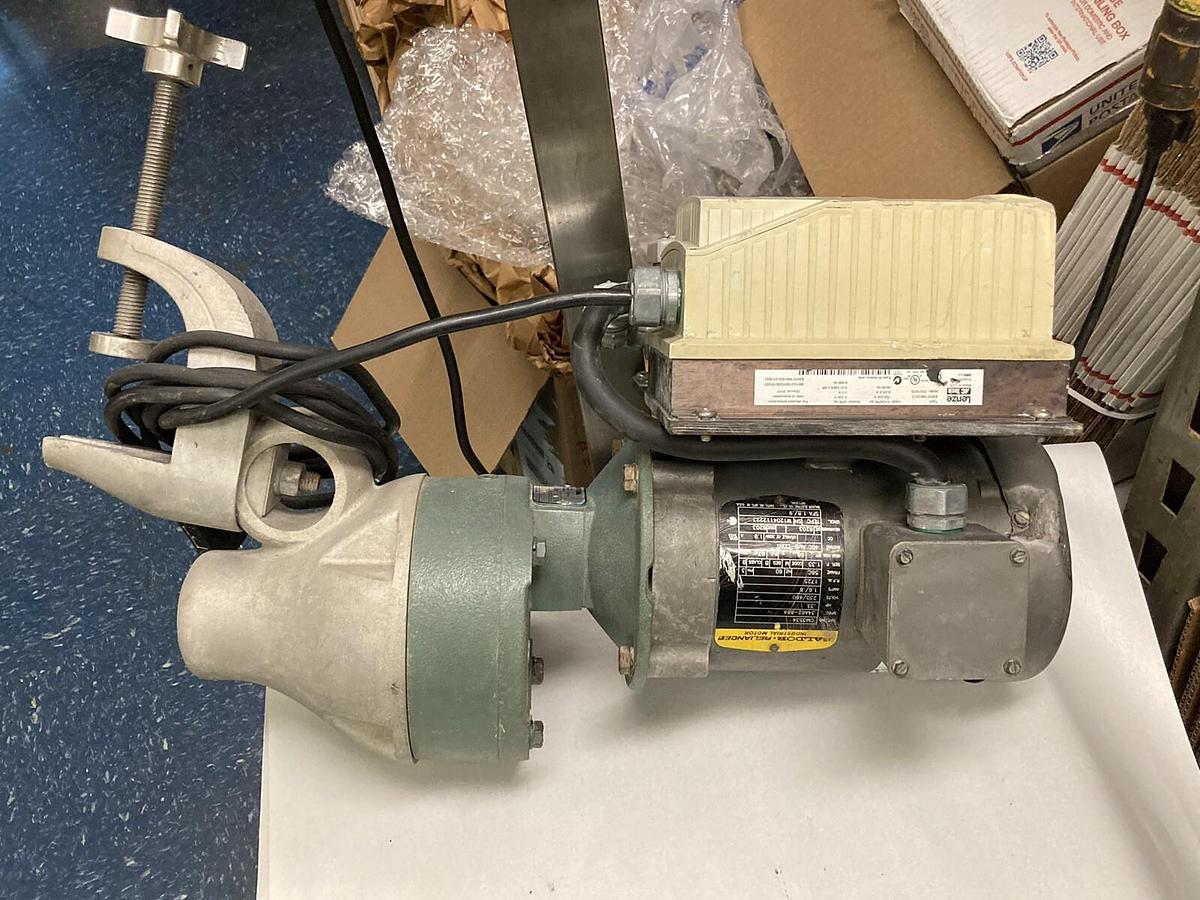 Used IPTS,Model RPO1,3-Phase Mixer 0.5Hp Converted 110V by SMVector Lenxe AC Tech