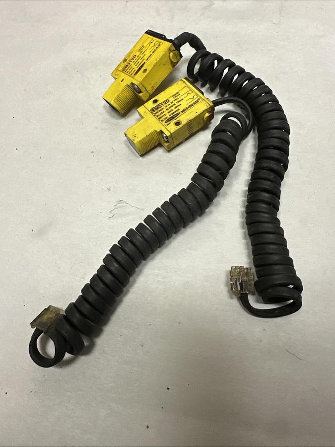 Used Banner,SM312D,Mini-Beam Sensor LOT of 2