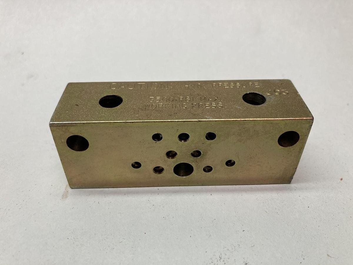 Graco Trabon,J03,Modular Divider Valve Block