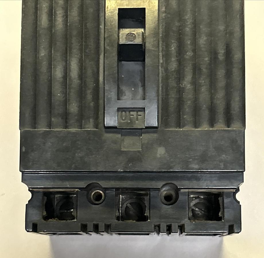 Used GENERAL ELECTRIC,TEF134015,CIRCUIT BREAKER 15A 480V 3P