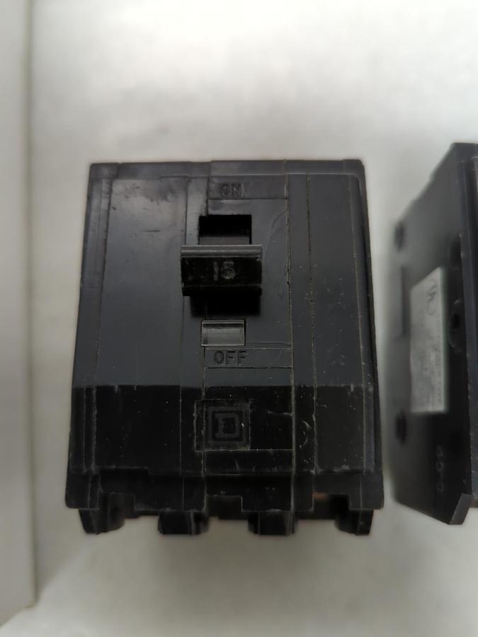 Used SQUARE D,QOB315,CIRCUIT BREAKER 3-POLE 15 AMP LOT OF 2 PRE-OWNED
