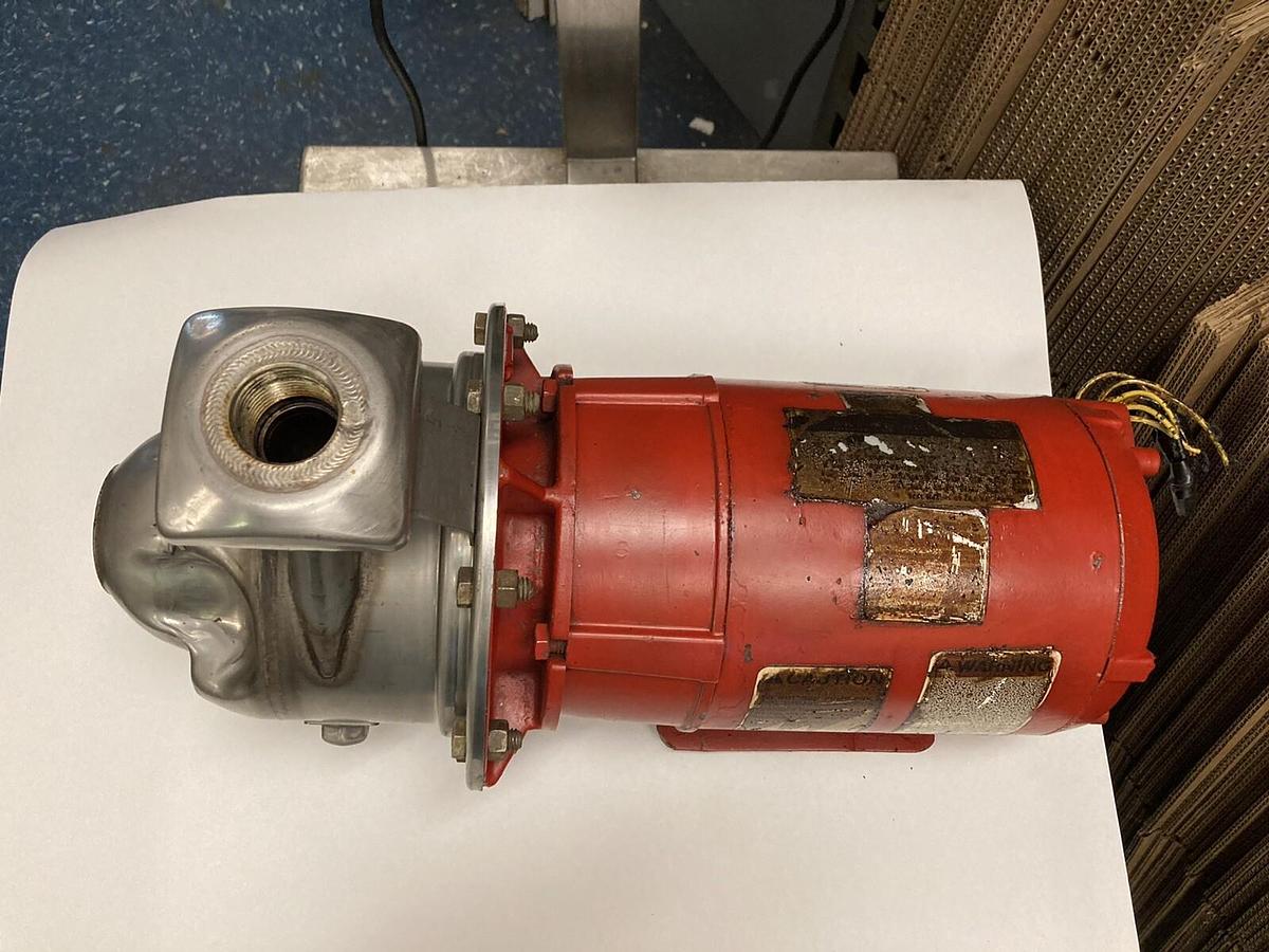 Used Bell & Gossett,1X1-1/2X50T,Pump with Marathon 5VN56T34D5639B-P 3HP Motor