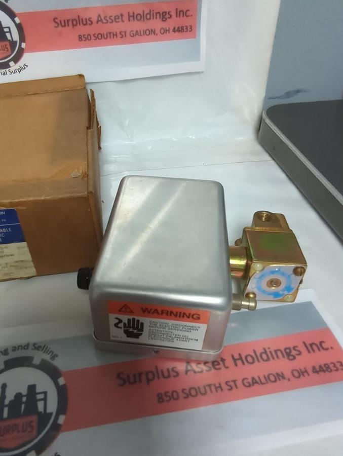 HANKISON,0515-1,PROGRAMMABLE ELECTRIC VALVE NEMMA 1 200PSIG 175° F NOS