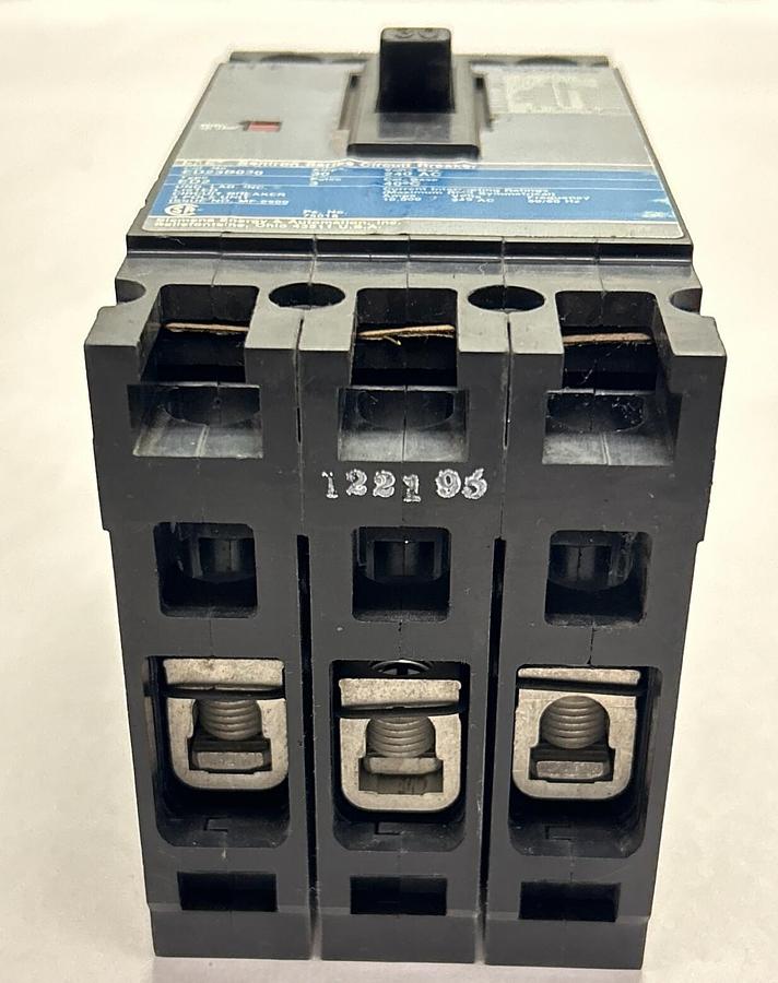 Used SIEMENS,ED23B030,CIRCUIT BREAKER 30A 240V