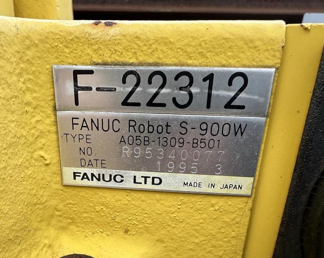 Used Fanuc Robot,S-900W,w/ Robohand SPC 368 NO Controller