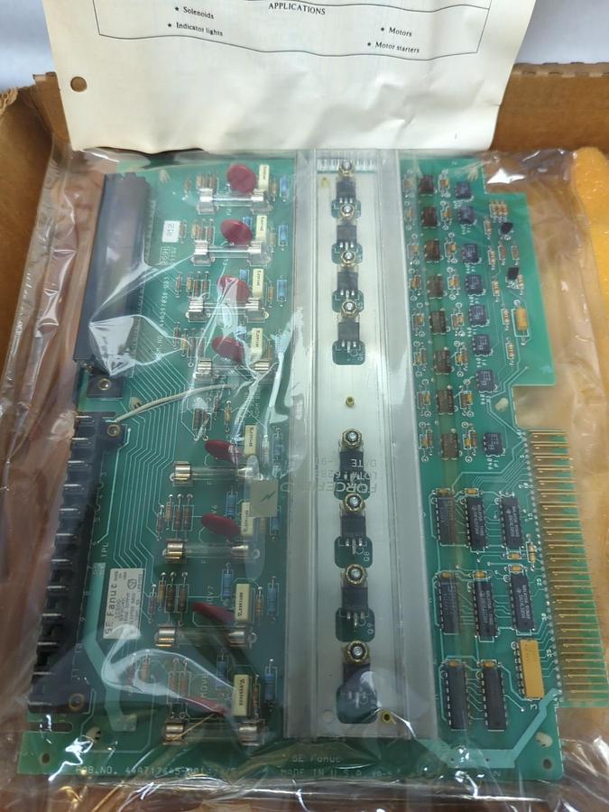 GE FANUC,IC600BF904K,OUTPUT MODULE SERIES SIX 115V NOS
