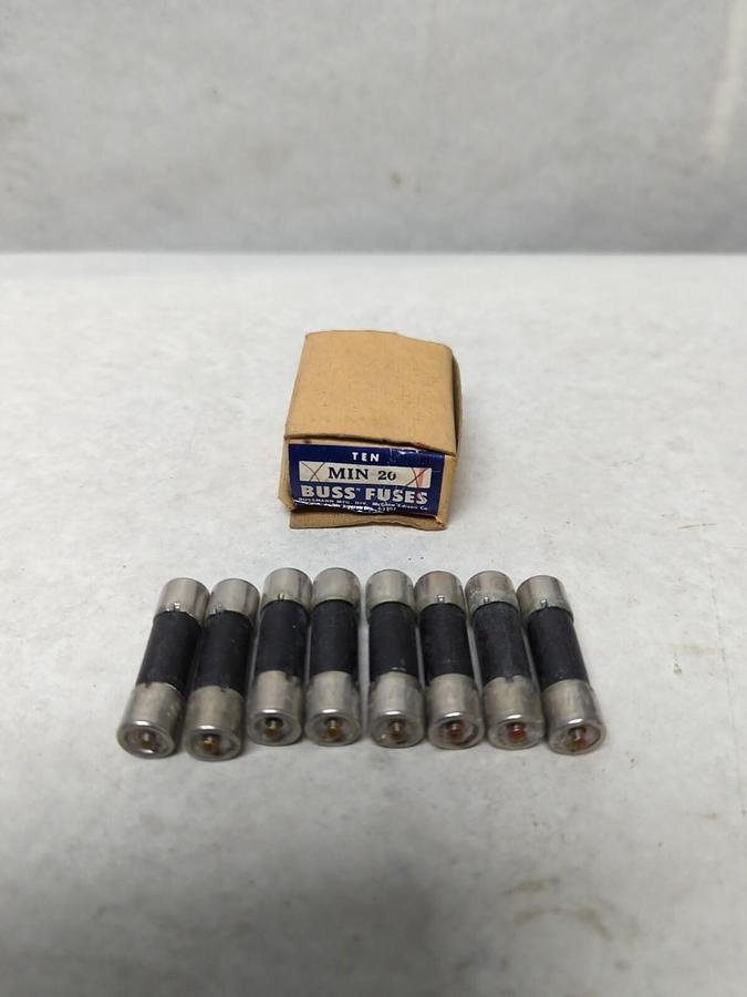 COOPER BUSSMANN,MIN 20,BUSS 20 AMP FUSE LOT OF 8 NOS