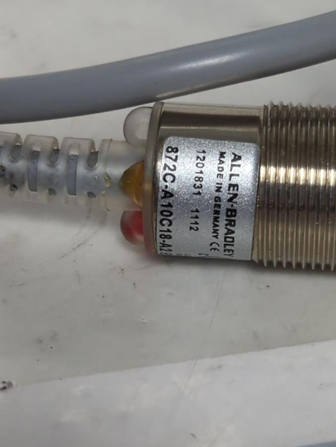 Used ALLEN BRADLEY,872C-A10C18-A2,PROXIMITY SENSOR PRE-OWNED