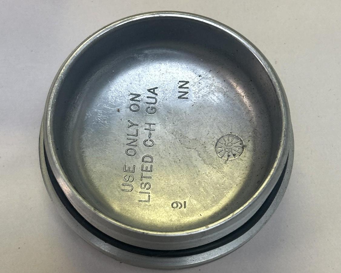 CROUSE HINDS,GUAL26,CONDUIT OUTLET BOX W/ COVER NOS