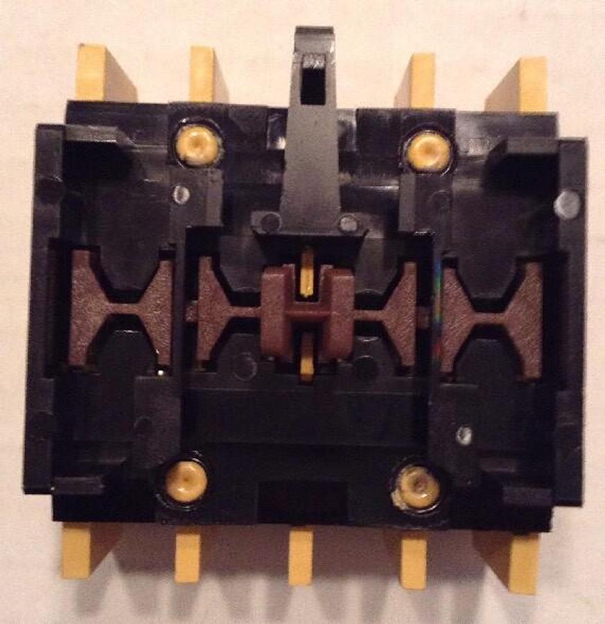 Allen-Bradley,195-FA40, Add On Contact Block  Series A LOT OF 2