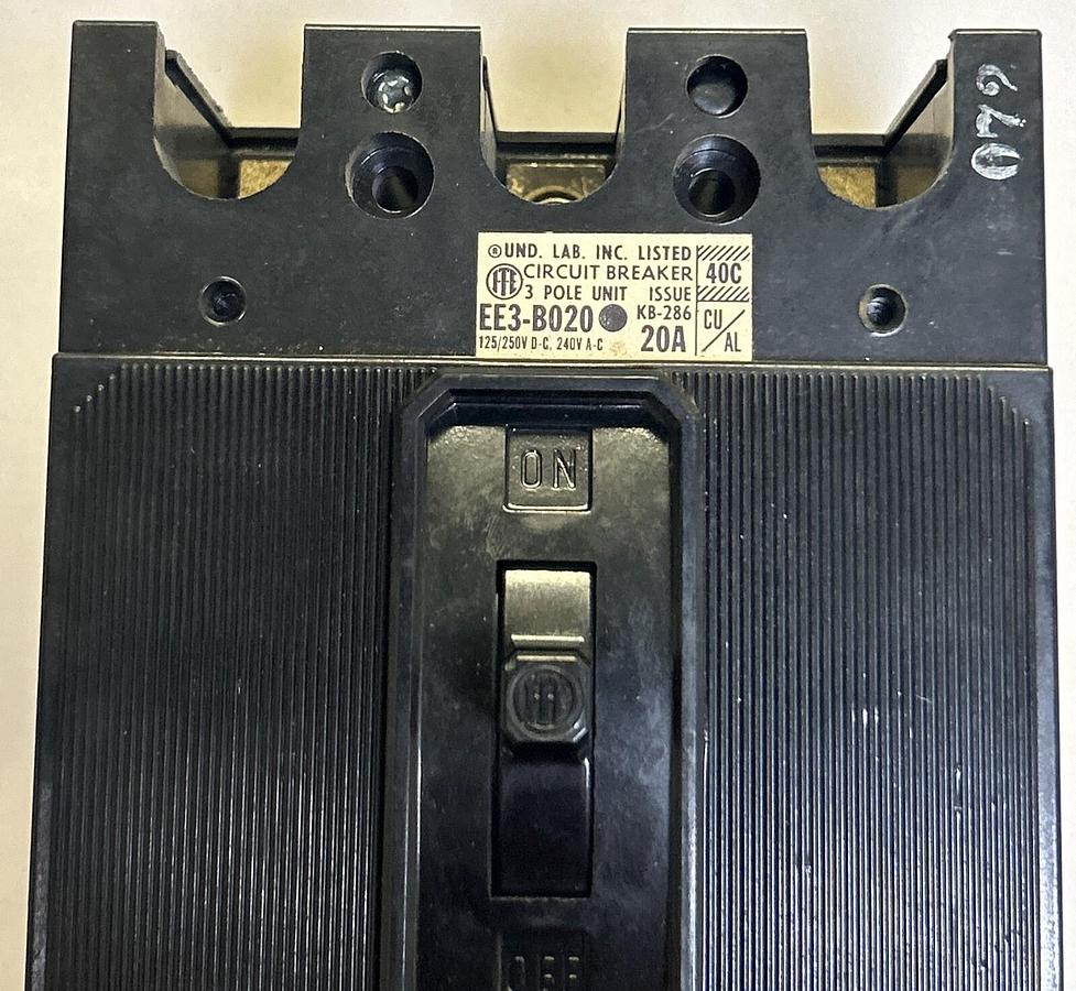 Used ITE,EE3-B020,CIRCUIT BREAKER 20A 240V 3P