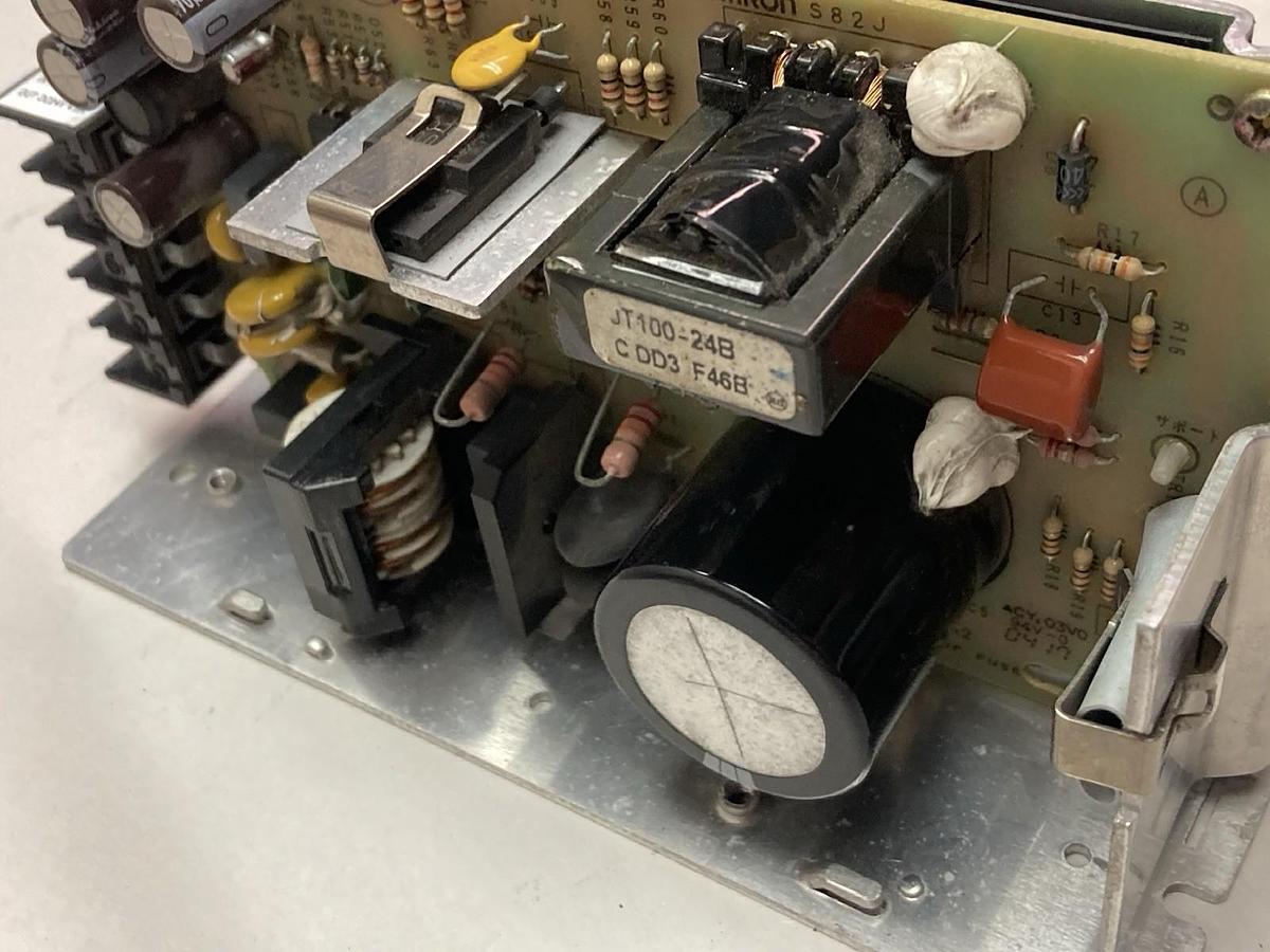 Used Omron,S82J-10024A,Power Supply 100-240V 50/60Hz 2.5A