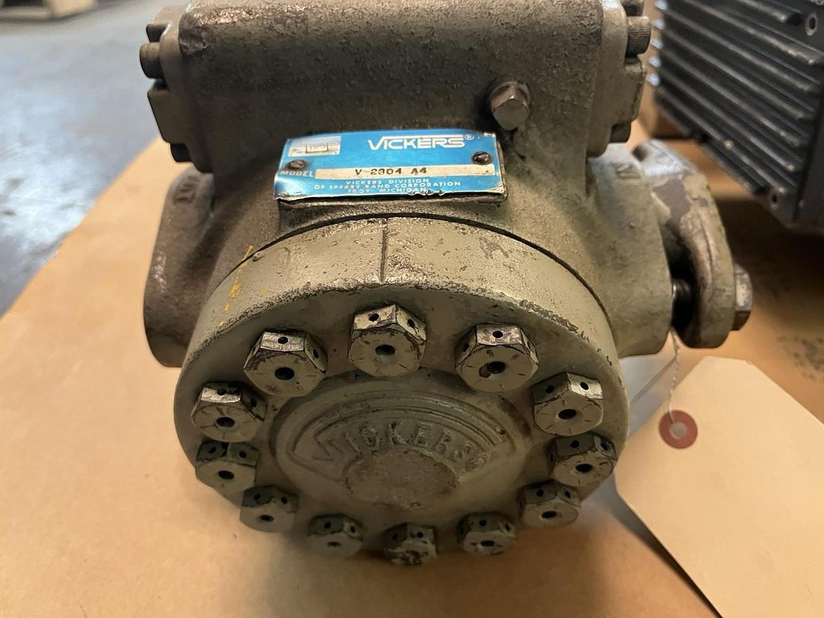 Used VICKERS,V2304-A4,HYDRAULIC VANE PUMP