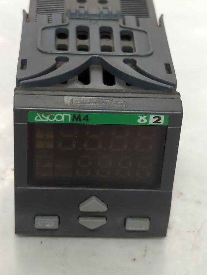 Used ASCON,M4-3197-2300,TEMPERATURE CONTROLLER PRE-OWNED