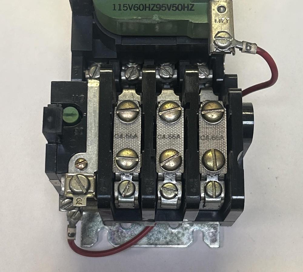 Used GENERAL ELECTRIC,CR206C0,MOTOR STARTER SIZE 1 27A 600V 115V COIL