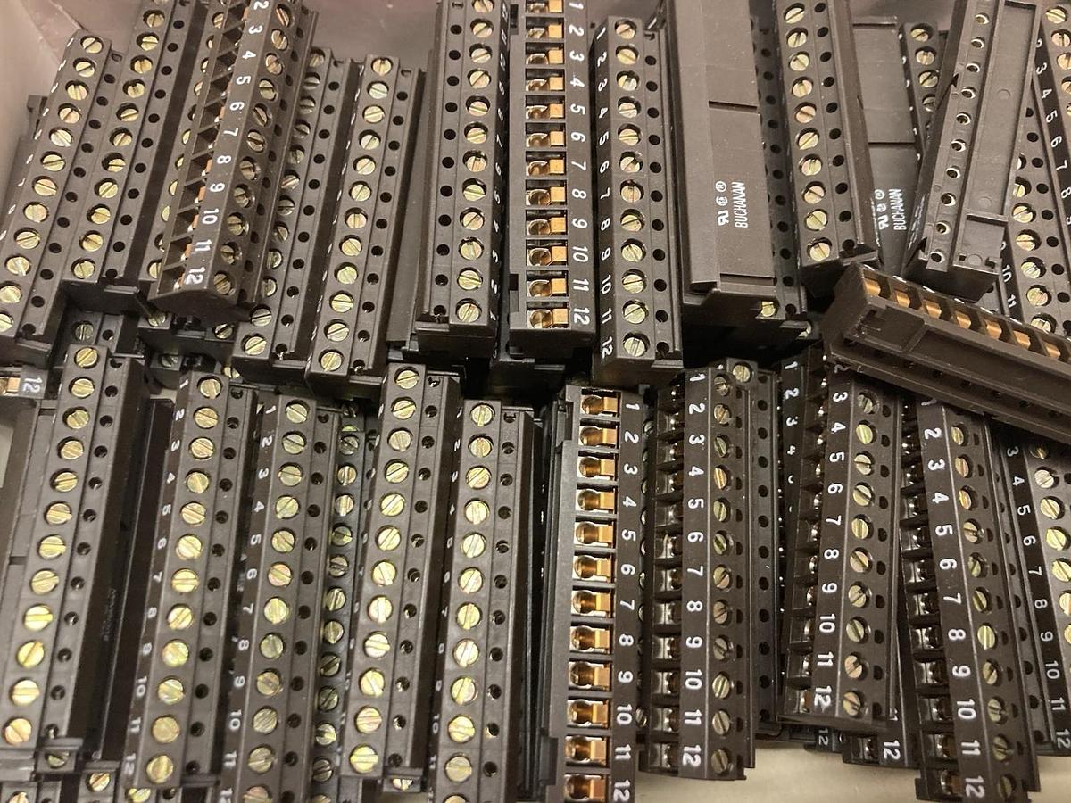 Buchanan,SSB4P12S11,12-Hole Terminal Strip BOX OF 100